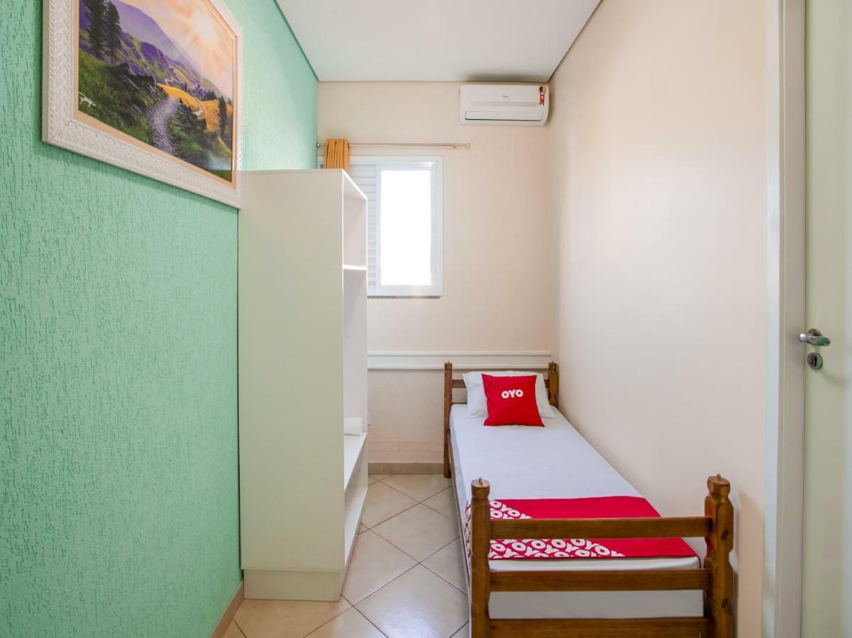 Oyo Hotel Dayse Santana de Parnaíba Esterno foto