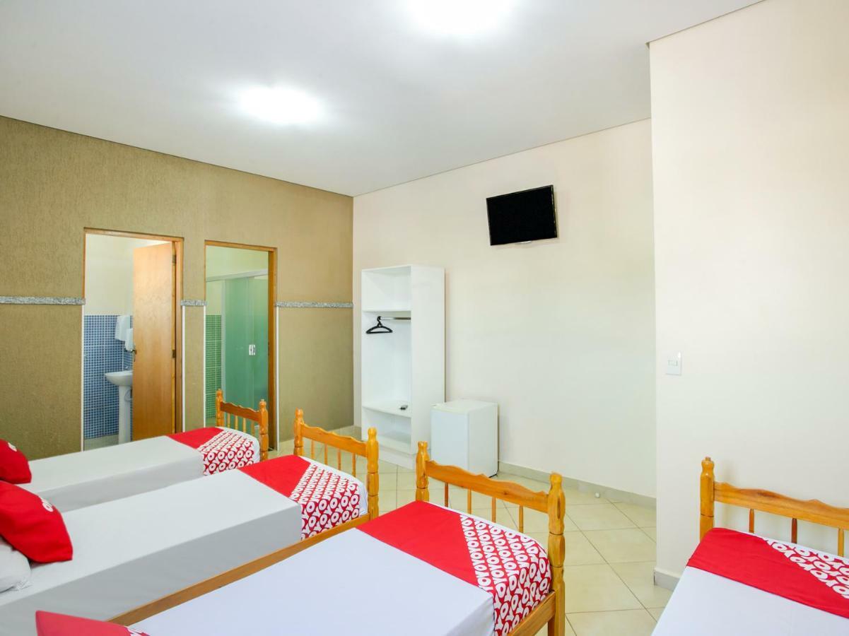 Oyo Hotel Dayse Santana de Parnaíba Esterno foto