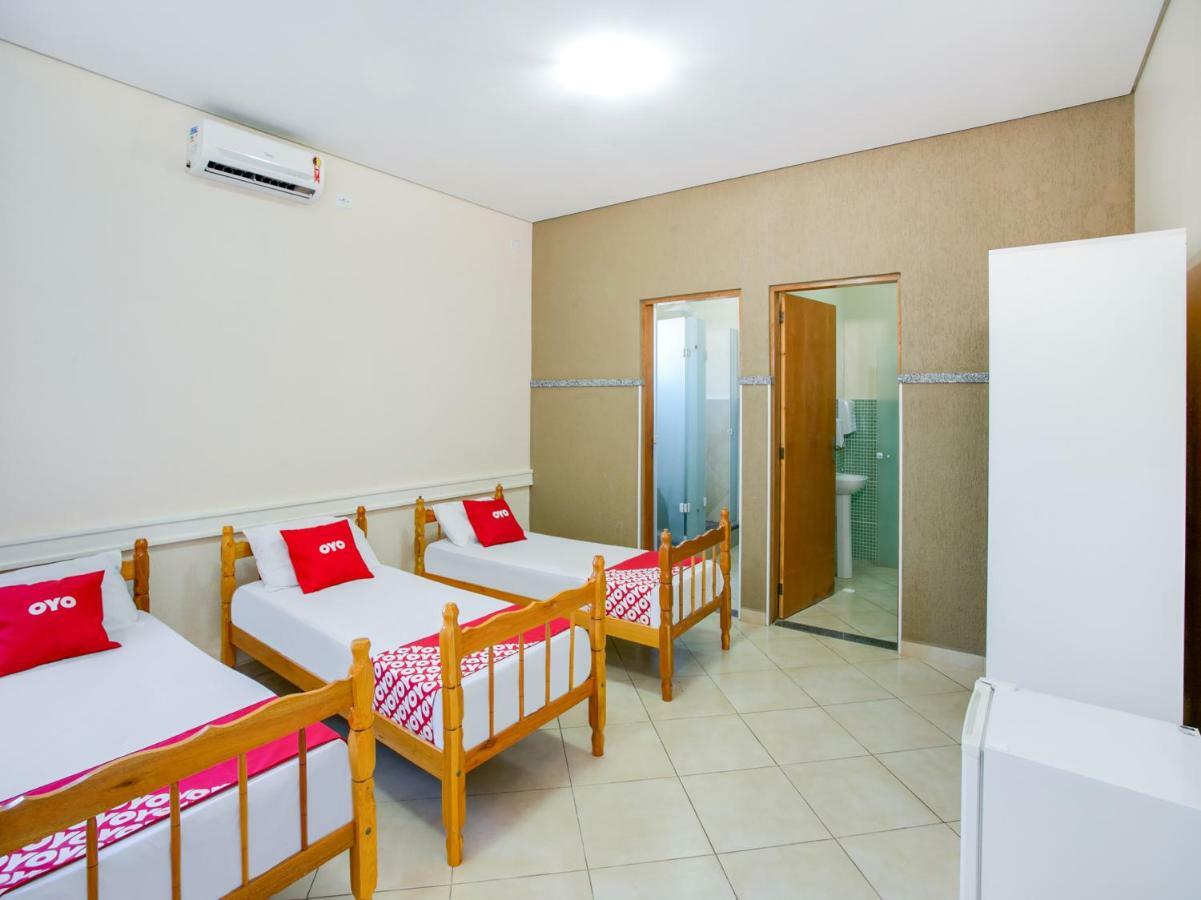 Oyo Hotel Dayse Santana de Parnaíba Esterno foto